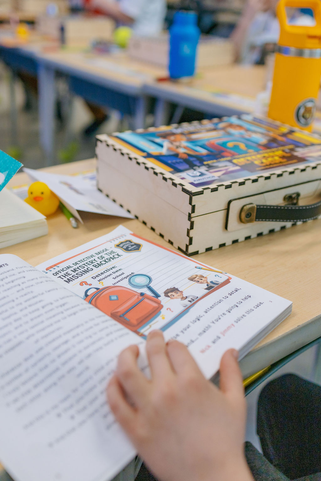 Wooden Detective Case Kit on the table